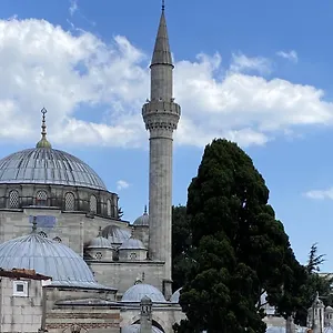 Zeyn ***** Isztambul